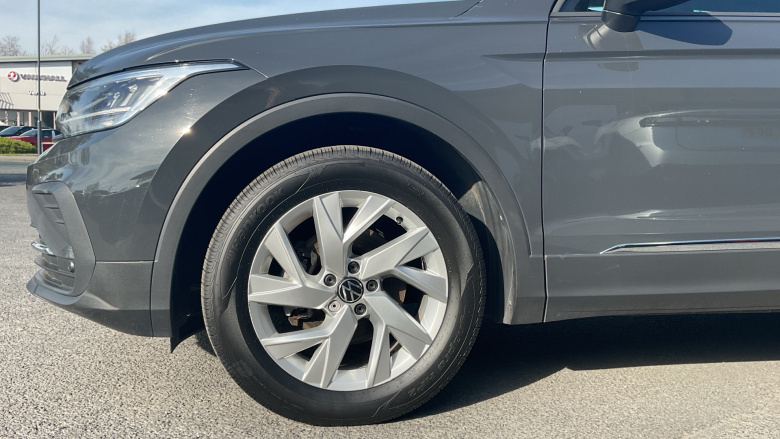 Volkswagen Tiguan 1.5 TSI 150 Life 5dr Petrol Estate